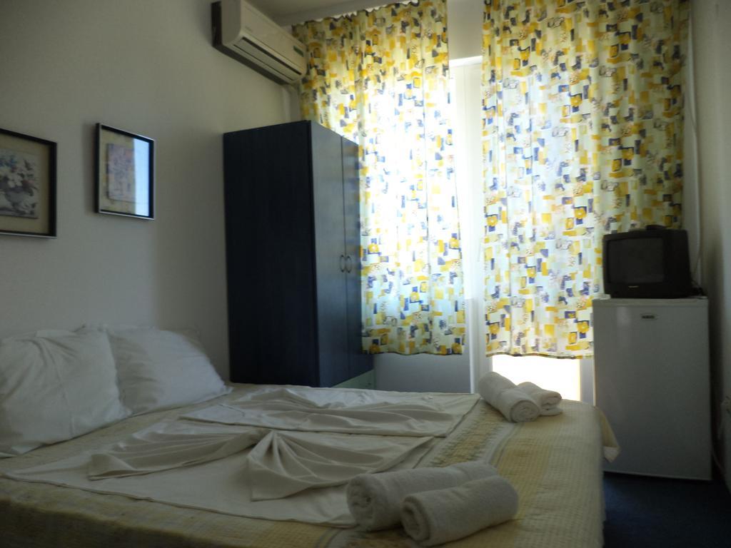 Guest House Stoyanovi Черноморець Екстер'єр фото