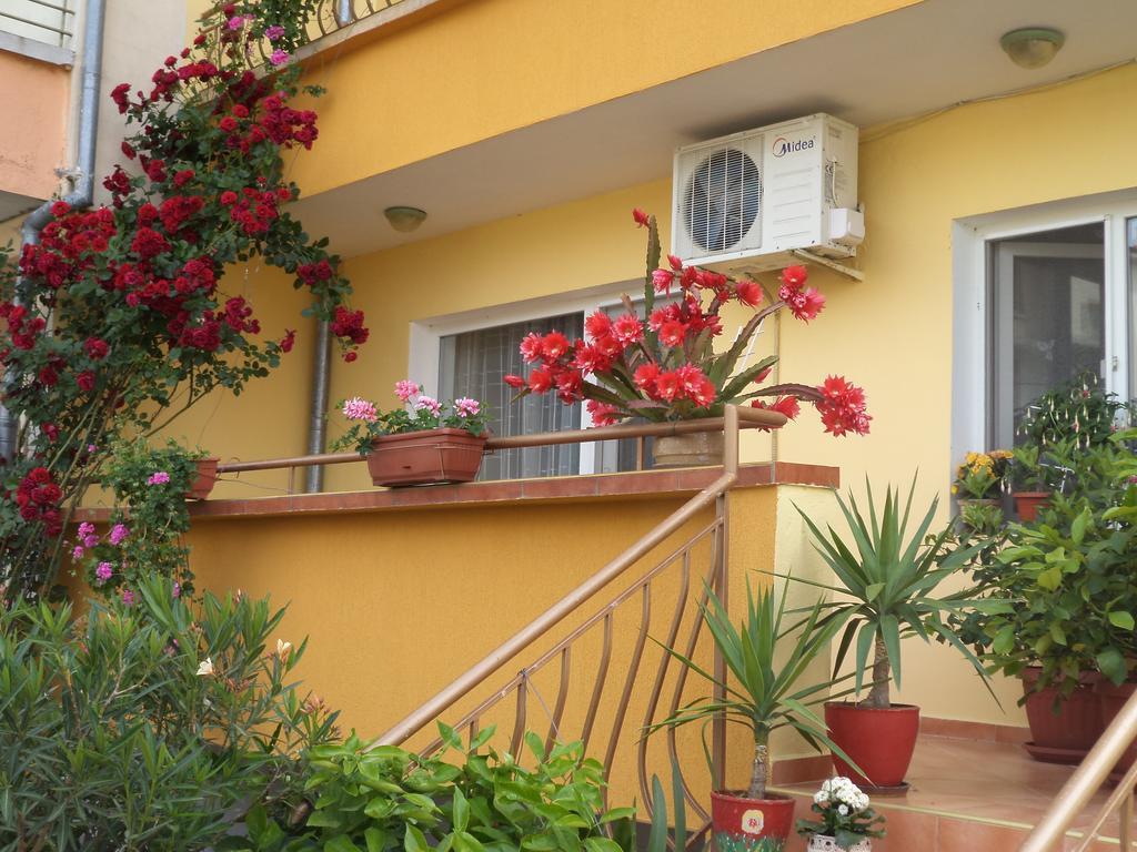 Guest House Stoyanovi Черноморець Екстер'єр фото